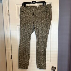 CAbi Ditzy Skinny Jeans